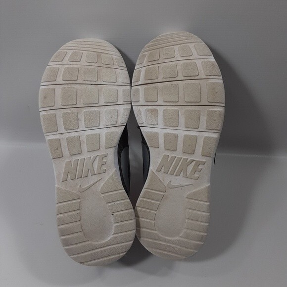 Nike Size 6Y - Women's Size 7.5 Black, Orange and White Lace Up Sneakers Shoes - Picture 6 of 6